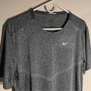 Nike Dri-FIT Primary Versatile Tee DV9831-361 Gray - Size Medium